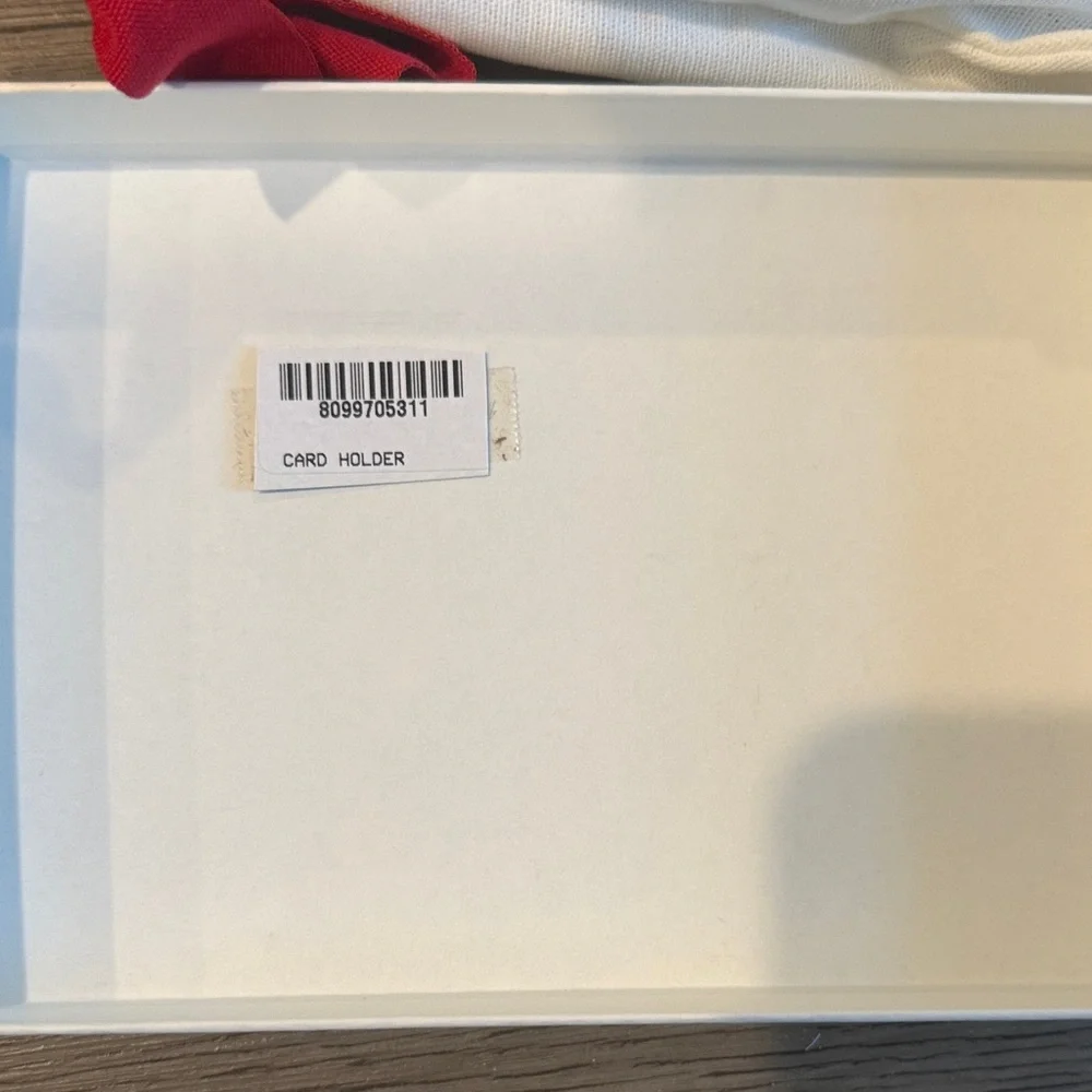 Alexander McQueen Black Leather Card Holder with Skull Accent. NWT. - Picture 5 of 5